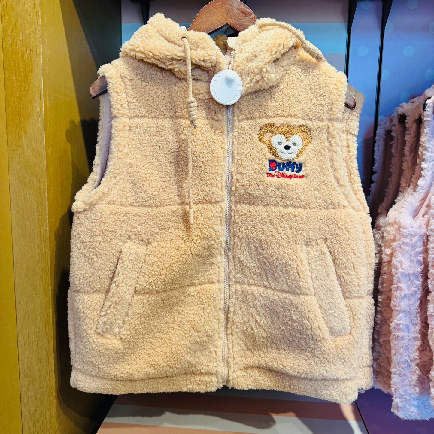 ダッフィーフレンズ もふもふ ベスト| 上海ディズニー