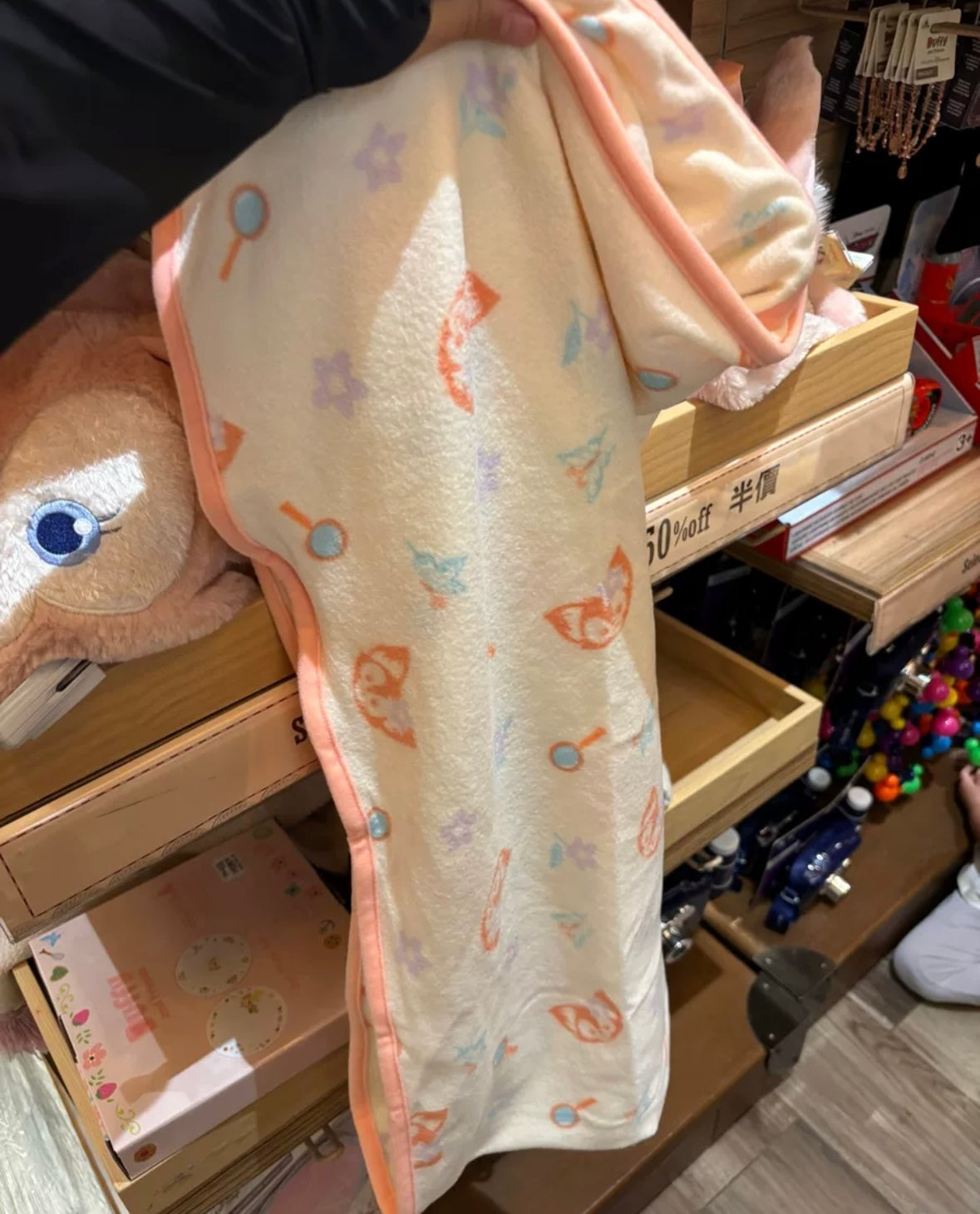 セール❣️ 香港ディズニー リーナベル ブランケット 収納バッグ付き