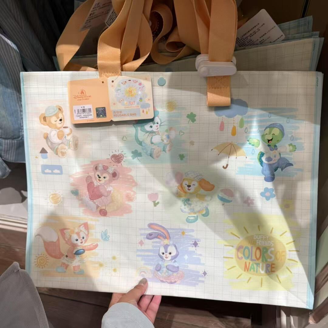 レインボー ダッフィーフレンズ ショッピングバッグ ❘上海ディズニー