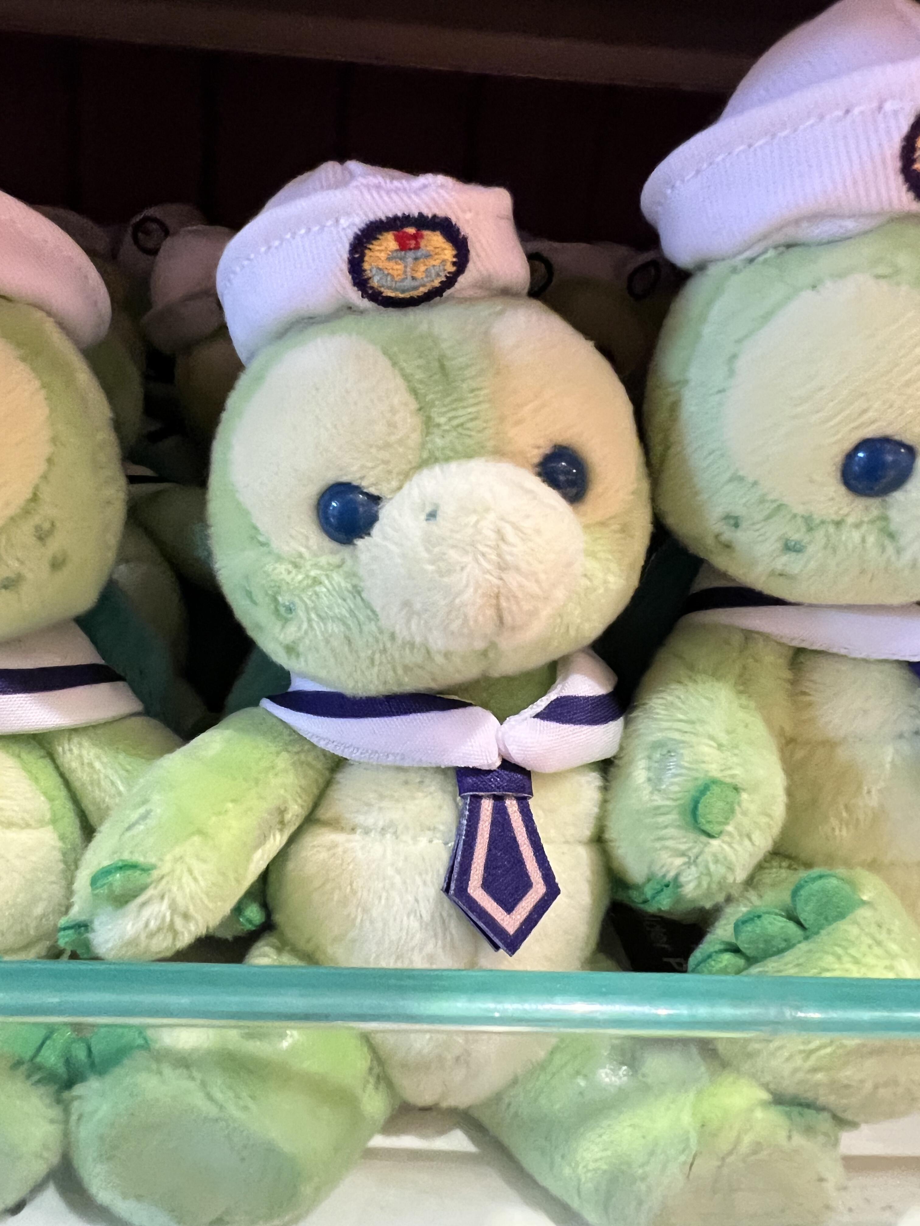 香港ディズニーダッフィー、ジェラトーニ、オルメルセーラー服ぬいぐるみキーチェーン ダッフィーフレンズ セーラー ぬいぐるみ肩乗せ｜香港ディズニー