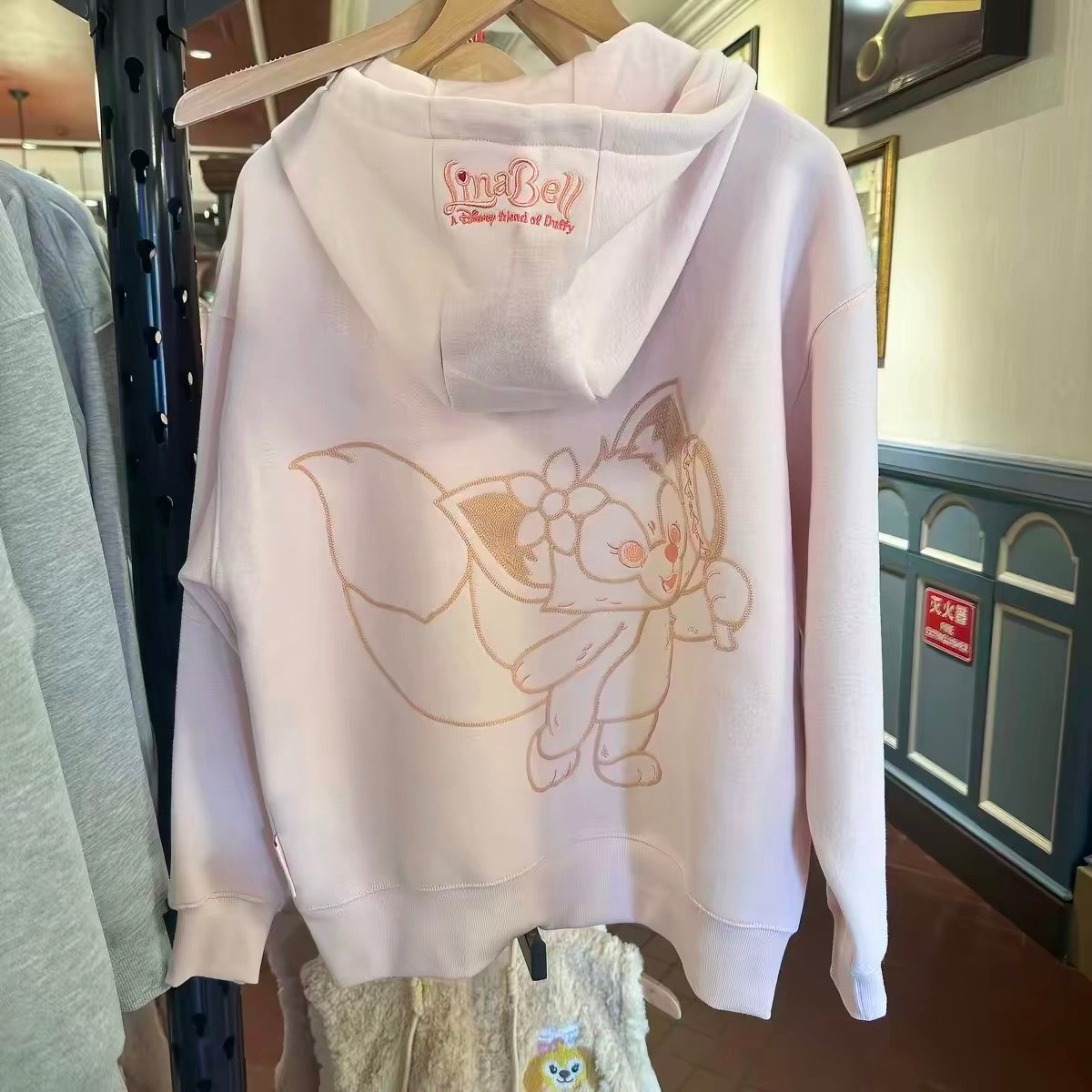 リーナベル オルメル パーカー ❘上海ディズニー