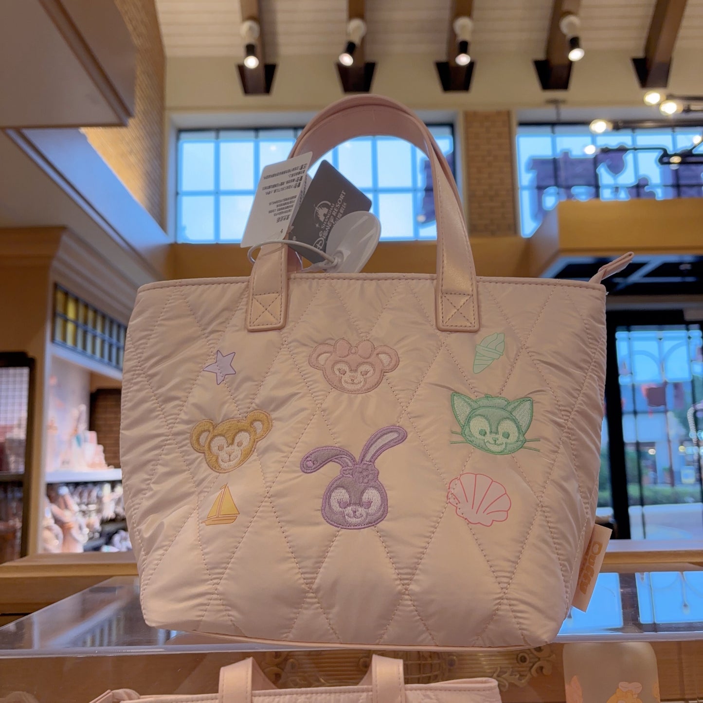 ダッフィーフレンズ カラフルキャンディ ランチバッグ 弁当箱入り❘上海ディズニー