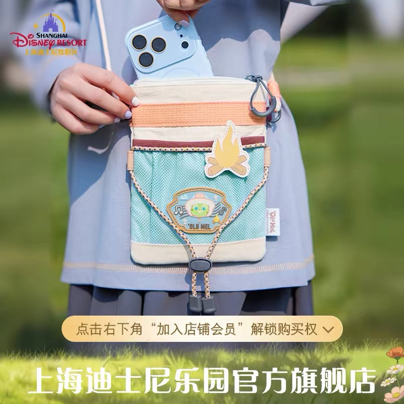 小さな探検家 オルメル スマホポーチ❘上海ディズニー