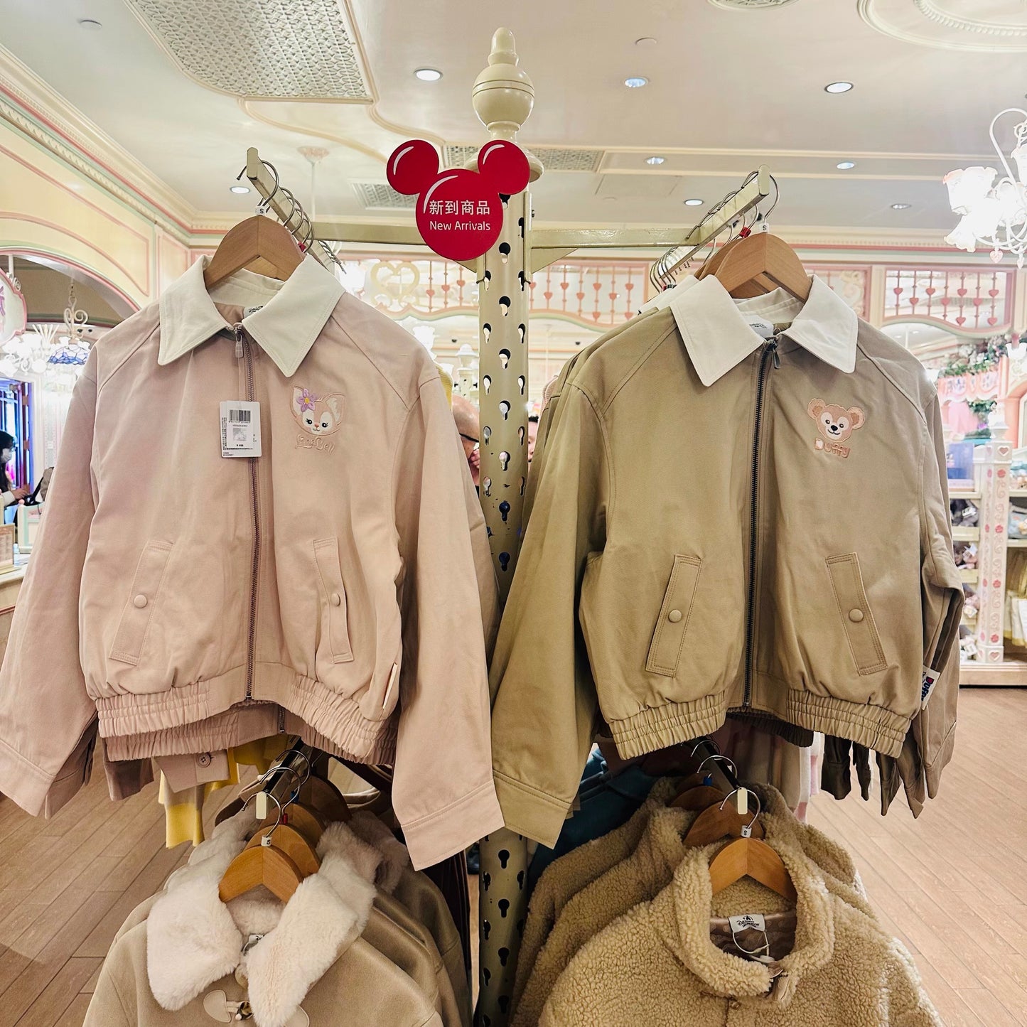 ダッフィー リーナベル ジャケット❘上海ディズニー