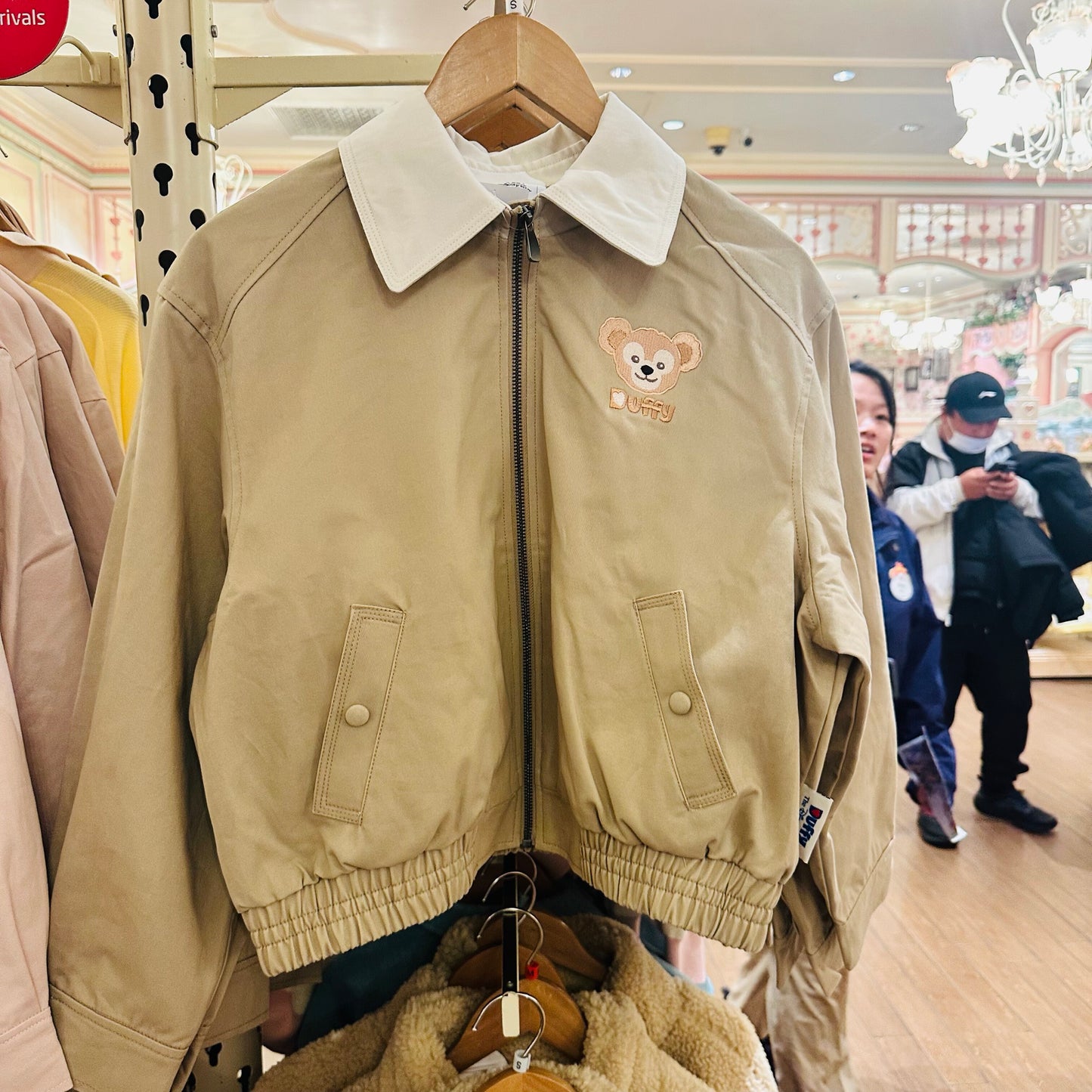 ダッフィー リーナベル ジャケット❘上海ディズニー