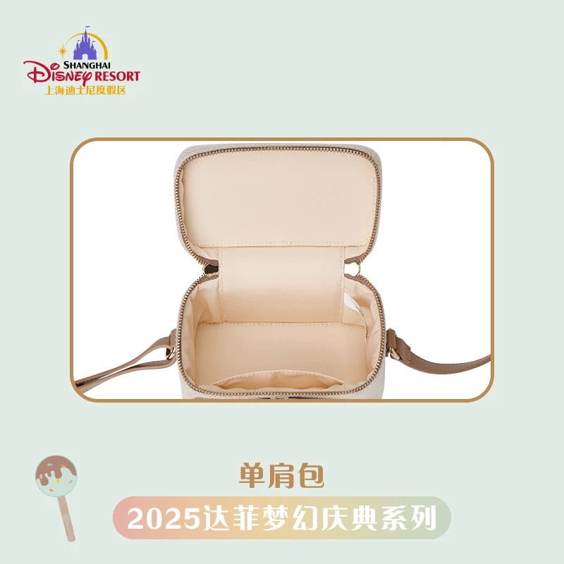 お誕生日 ダッフィー ショルダーバッグ｜上海ディズニー